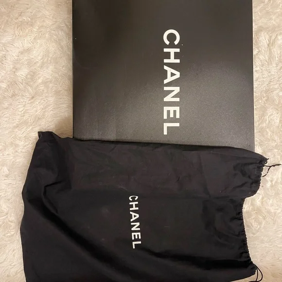 Authentic Chanel Lambskin Leather Briefcase - Picture 3 of 8